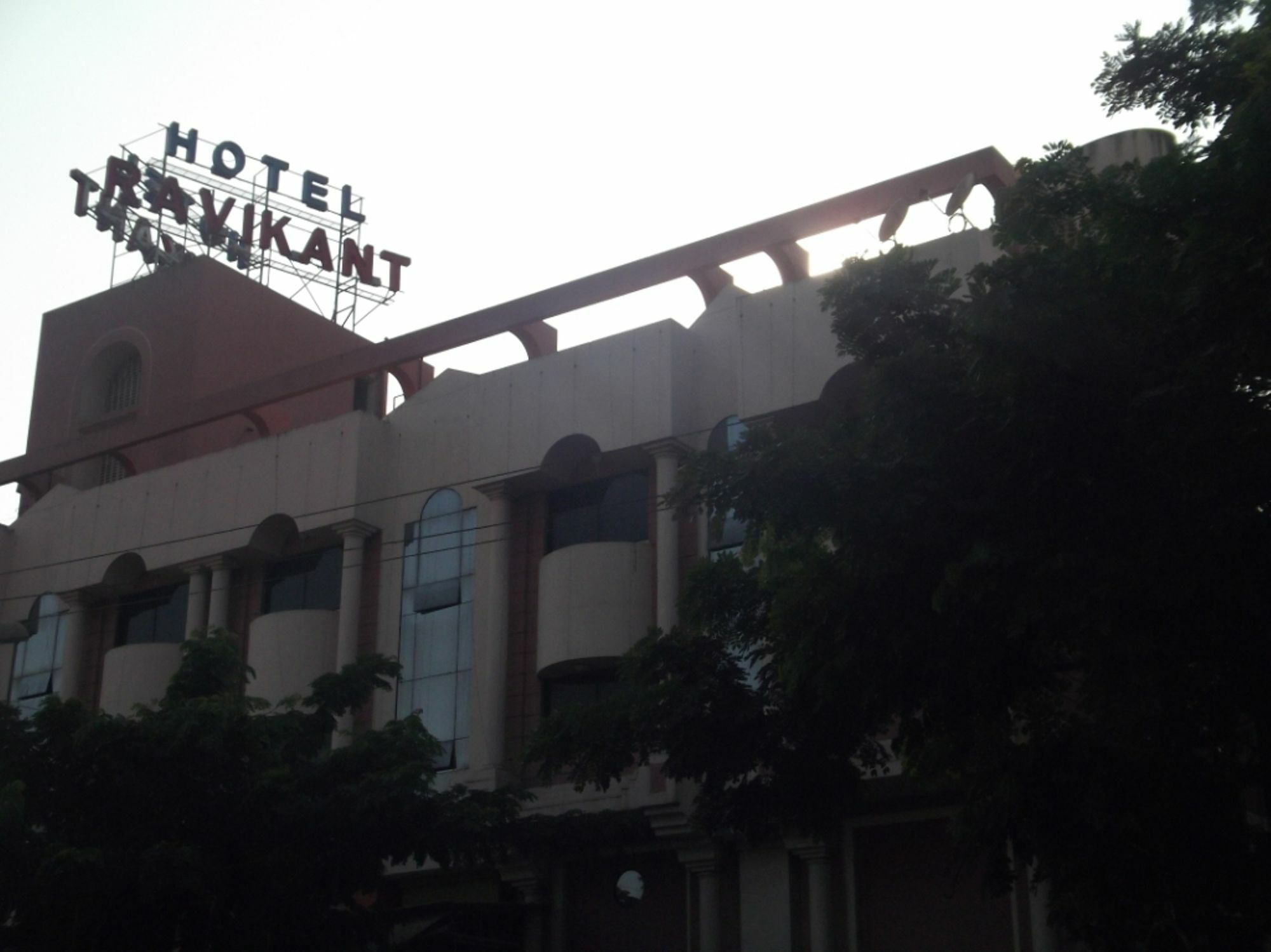 Hotel Ravikant Пуне Екстер'єр фото